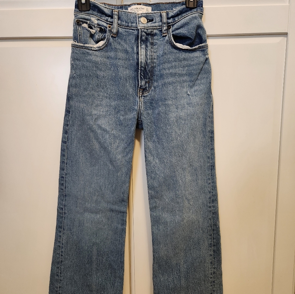 Abercrombie and Fitch Jean's size 23(000)